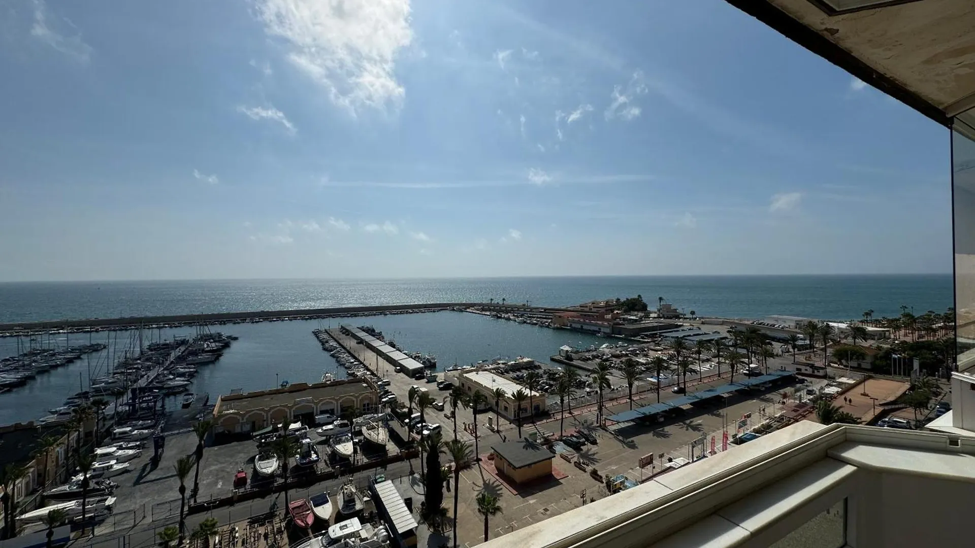 Appartamento Atico 1 Habitacion Con Vistas Frontales Al Mar By Sur Suites Fuengirola