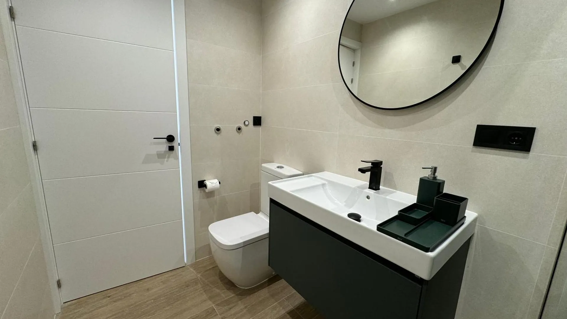Appartamento Atico 1 Habitacion Con Vistas Frontales Al Mar By Sur Suites Fuengirola Spagna