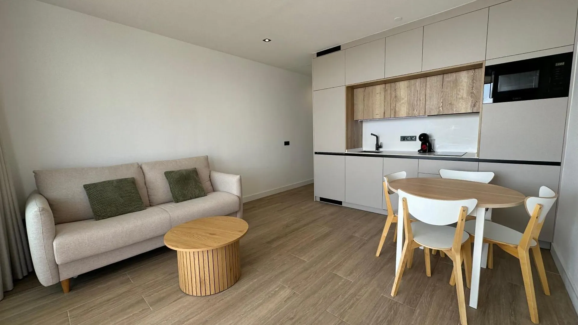 Atico 1 Habitacion Con Vistas Frontales Al Mar By Sur Suites Fuengirola Lägenhet